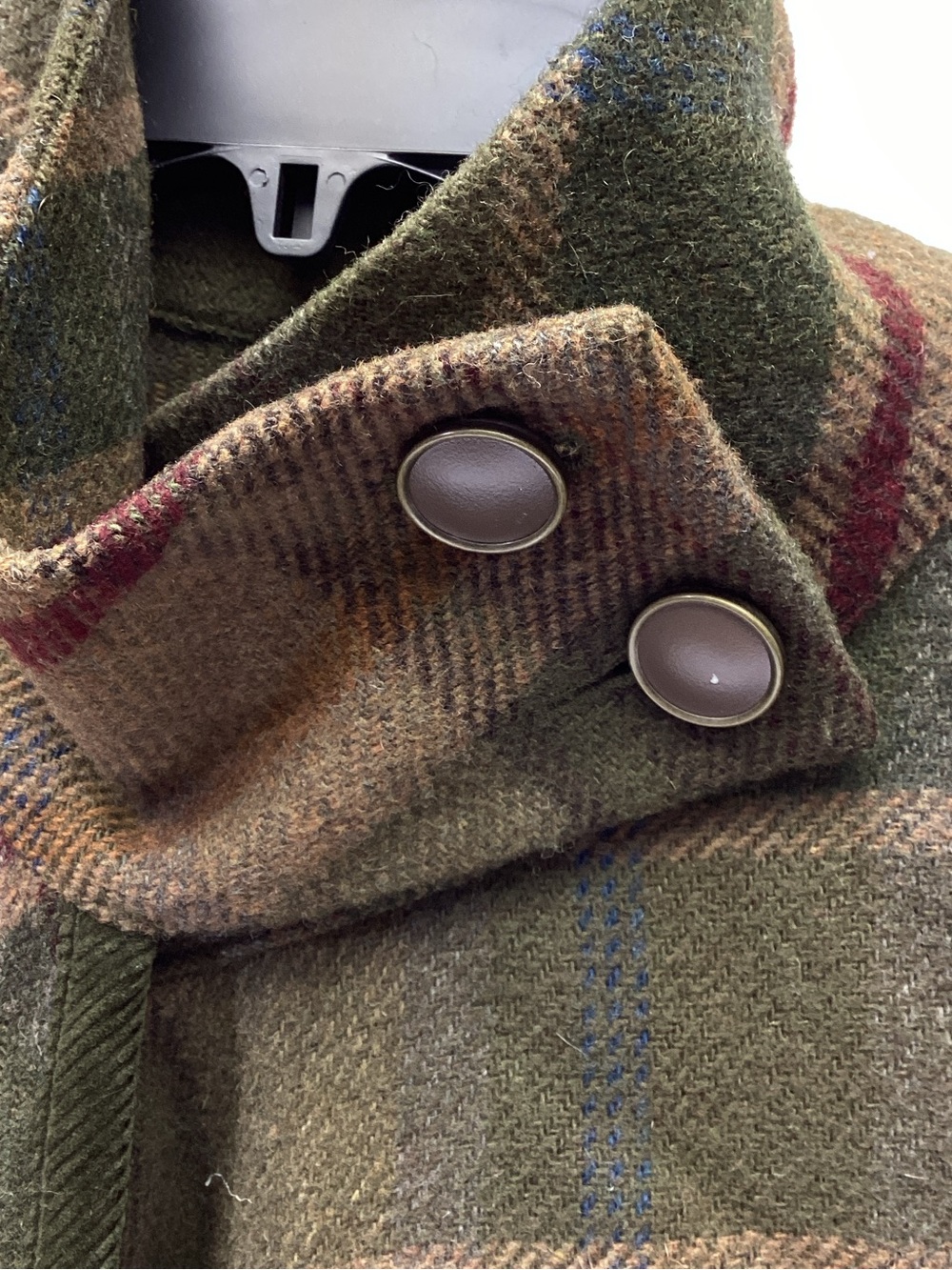 CHAPS Ralph Lauren Plaid Wool Blend Poncho Cape Wrap Green Maroon Size XL - Picture 3 of 9